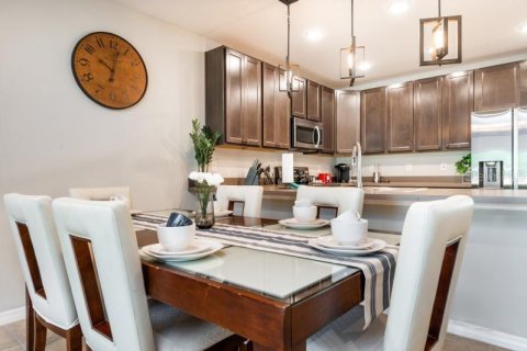 Adosado en alquiler en Kissimmee, Florida, 3 dormitorios, 163.69 m2 № 2114527 - foto 10