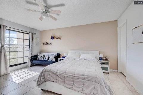 Condominio en venta en Lauderhill, Florida, 1 dormitorio, 77.39 m2 № 2048293 - foto 17
