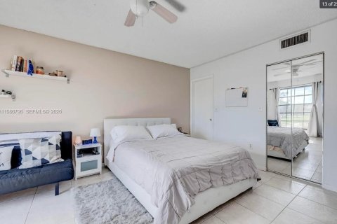Condominio en venta en Lauderhill, Florida, 1 dormitorio, 77.39 m2 № 2048293 - foto 7