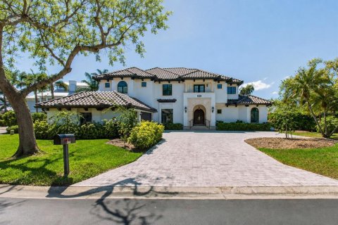 Villa ou maison à vendre à Saint Petersburg, Floride: 6 chambres, 395.67 m2 № 2389422 - photo 2