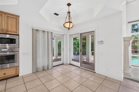 Villa ou maison à vendre à Saint Petersburg, Floride: 6 chambres, 395.67 m2 № 2389422 - photo 15