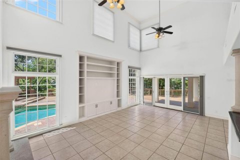 Villa ou maison à vendre à Saint Petersburg, Floride: 6 chambres, 395.67 m2 № 2389422 - photo 16