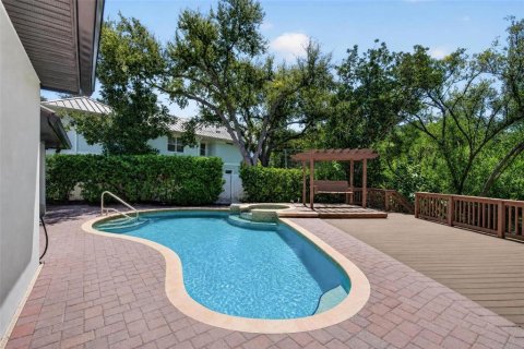 Villa ou maison à vendre à Saint Petersburg, Floride: 6 chambres, 395.67 m2 № 2389422 - photo 22