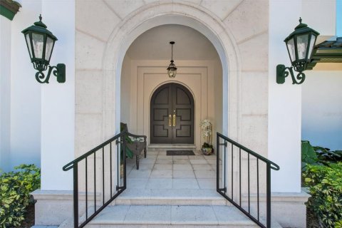 Villa ou maison à vendre à Saint Petersburg, Floride: 6 chambres, 395.67 m2 № 2389422 - photo 4