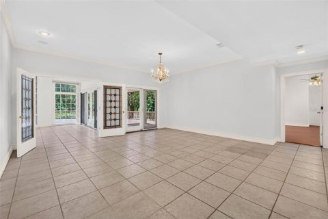 Villa ou maison à vendre à Saint Petersburg, Floride: 6 chambres, 395.67 m2 № 2389422 - photo 8
