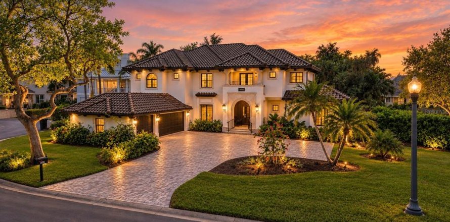 Villa ou maison à Saint Petersburg, Floride 6 chambres, 395.67 m2 № 2389422