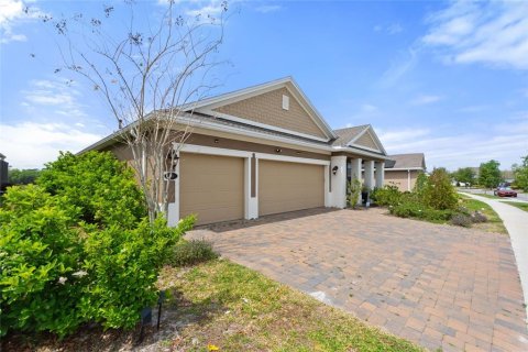 House in DeLand, Florida 3 bedrooms, 229.84 sq.m. № 1541036 - photo 2