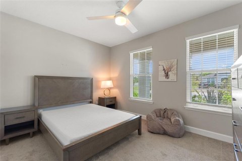 House in DeLand, Florida 3 bedrooms, 229.84 sq.m. № 1541036 - photo 26