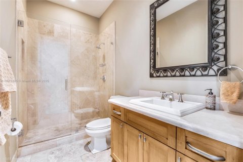 Villa ou maison à vendre à Miami, Floride: 4 chambres, 282.61 m2 № 1812231 - photo 9