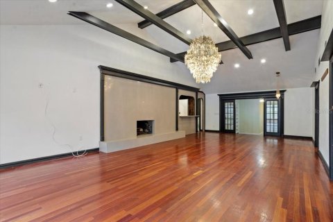 House in Longwood, Florida 5 bedrooms, 594.2 sq.m. № 2138857 - photo 17