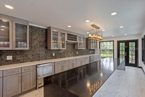 House in Longwood, Florida 5 bedrooms, 594.2 sq.m. № 2138857 - photo 10