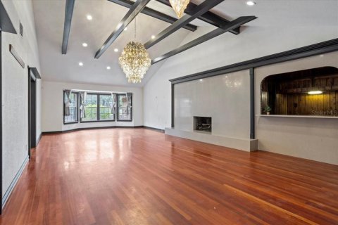 House in Longwood, Florida 5 bedrooms, 594.2 sq.m. № 2138857 - photo 18
