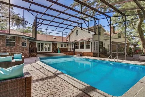 House in Longwood, Florida 5 bedrooms, 594.2 sq.m. № 2138857 - photo 16
