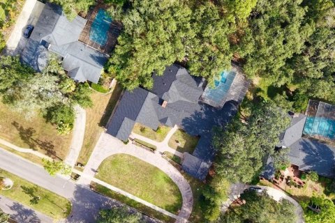 House in Longwood, Florida 5 bedrooms, 594.2 sq.m. № 2138857 - photo 2
