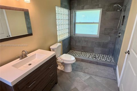 House in Davie, Florida 4 bedrooms, 228.17 sq.m. № 1809734 - photo 21