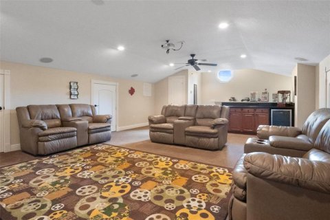House in Winter Haven, Florida 5 bedrooms, 300.54 sq.m. № 2124340 - photo 26