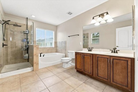 House in Riverview, Florida 3 bedrooms, 236.06 sq.m. № 2329363 - photo 17
