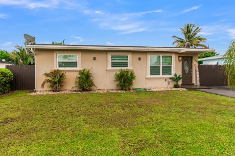 Villa ou maison à Hollywood, Floride 3 chambres, 84.73 m2 № 2402421