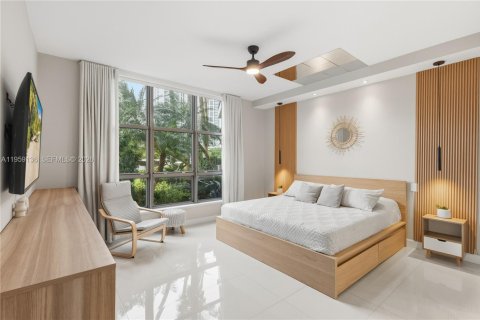 Copropriété à vendre à Aventura, Floride: 2 chambres, 136.01 m2 № 2026845 - photo 16