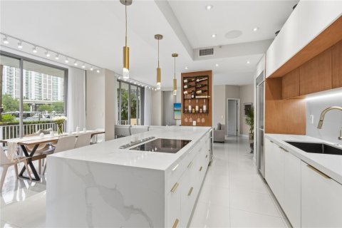 Copropriété à vendre à Aventura, Floride: 2 chambres, 136.01 m2 № 2026845 - photo 3