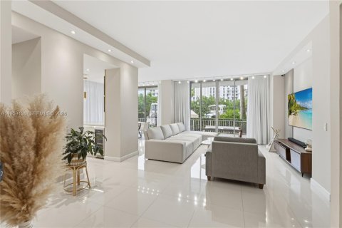Copropriété à vendre à Aventura, Floride: 2 chambres, 136.01 m2 № 2026845 - photo 6