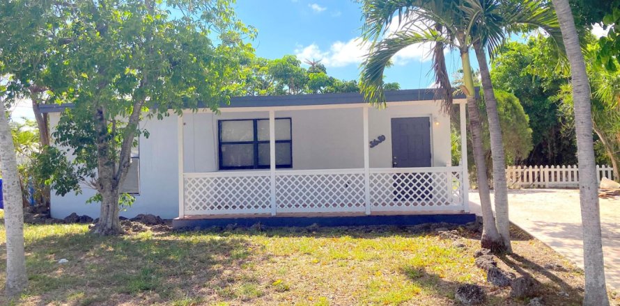 House in West Park, Florida 3 bedrooms, 88.81 sq.m. № 2083538