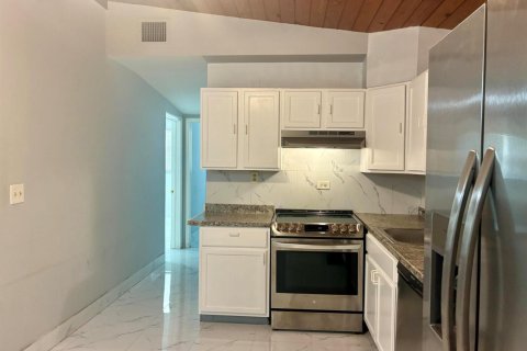 House in West Park, Florida 3 bedrooms, 88.81 sq.m. № 2083538 - photo 5
