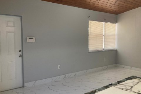 House in West Park, Florida 3 bedrooms, 88.81 sq.m. № 2083538 - photo 17
