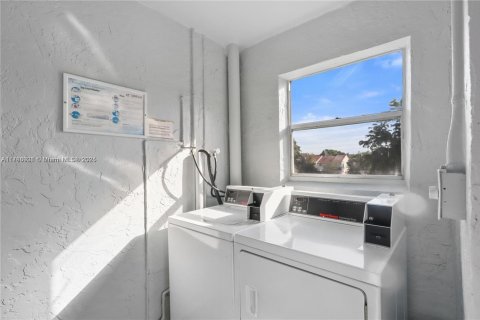 Condominio en alquiler en Tamarac, Florida, 2 dormitorios, 95.22 m2 № 1730939 - foto 22