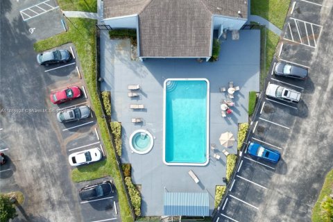 Condominio en alquiler en Tamarac, Florida, 2 dormitorios, 95.22 m2 № 1730939 - foto 25