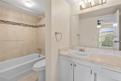 Condominio en alquiler en Tamarac, Florida, 2 dormitorios, 95.22 m2 № 1730939 - foto 20