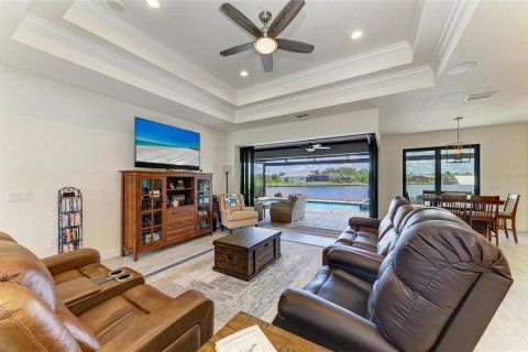 House in Port Charlotte, Florida 3 bedrooms, 191.66 sq.m. № 1803449 - photo 14