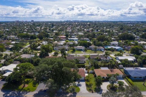 Casa en alquiler en Deerfield Beach, Florida, 2 dormitorios, 126.07 m2 № 913664 - foto 1