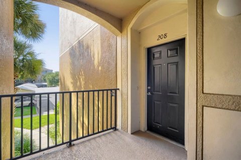 Condo in Orlando, Florida, 3 bedrooms № 2259263 - photo 3