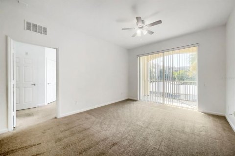 Condo in Orlando, Florida, 3 bedrooms № 2259263 - photo 8