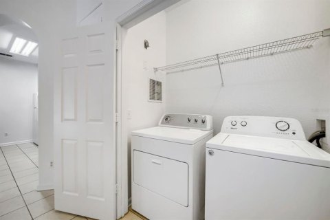 Condo in Orlando, Florida, 3 bedrooms № 2259263 - photo 14