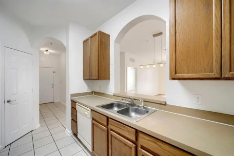 Condo in Orlando, Florida, 3 bedrooms № 2259263 - photo 6