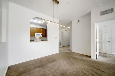 Condo in Orlando, Florida, 3 bedrooms № 2259263 - photo 7