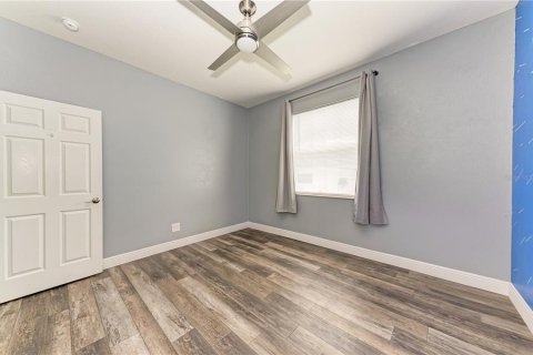 House in Sarasota, Florida 5 bedrooms, 299.33 sq.m. № 2259353 - photo 27