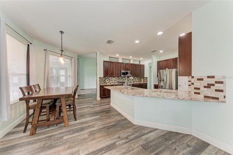 House in Sarasota, Florida 5 bedrooms, 299.33 sq.m. № 2259353 - photo 11