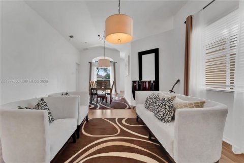 Casa en venta en Homestead, Florida, 3 dormitorios, 163.42 m2 № 1977484 - foto 6