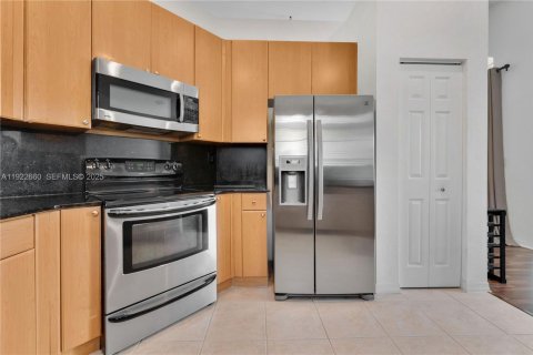 Casa en venta en Homestead, Florida, 3 dormitorios, 163.42 m2 № 1977484 - foto 1