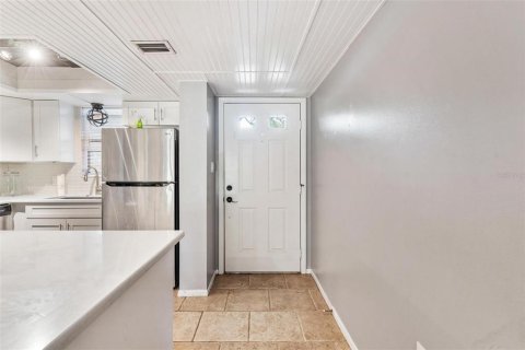 Copropriété à vendre à Mount Dora, Floride: 3 chambres, 112.32 m2 № 2113921 - photo 12