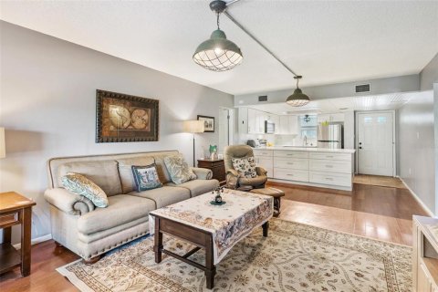 Copropriété à vendre à Mount Dora, Floride: 3 chambres, 112.32 m2 № 2113921 - photo 19