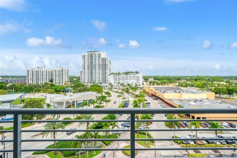 Condo in Hollywood, Florida  № 2067656 - photo 22