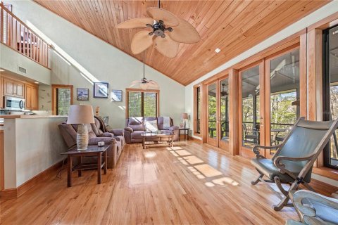 Casa en venta en Fort White, Florida, 3 dormitorios, 153.2 m2 № 2145181 - foto 6