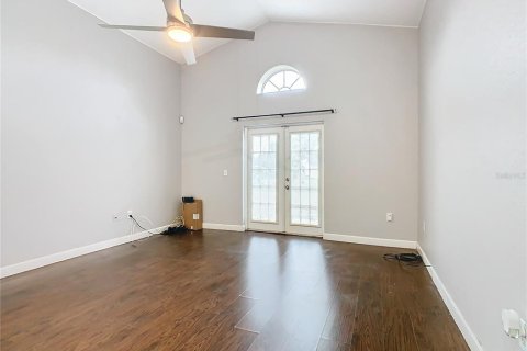 House in Winter Haven, Florida 3 bedrooms, 104.14 sq.m. № 1885133 - photo 4