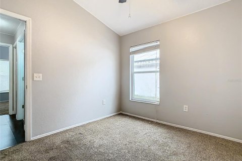 House in Winter Haven, Florida 3 bedrooms, 104.14 sq.m. № 1885133 - photo 19