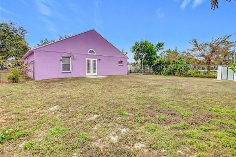 House in Winter Haven, Florida 3 bedrooms, 104.14 sq.m. № 1885133 - photo 24
