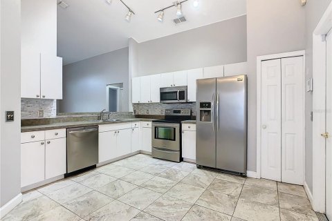 House in Winter Haven, Florida 3 bedrooms, 104.14 sq.m. № 1885133 - photo 10